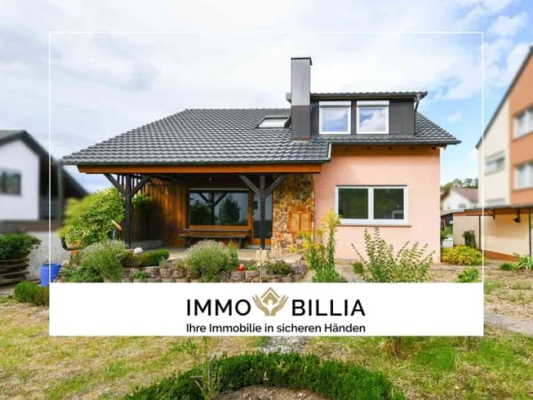 Immobilie in Mundelsheim - ImmoBillia: Ein Haus mit Charakter. Ein Grundstück mit Möglichkeiten. - Bild 0