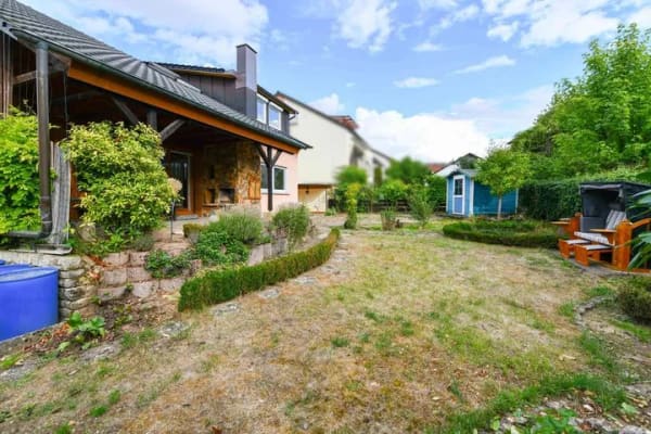 Immobilie in Mundelsheim - ImmoBillia: Ein Haus mit Charakter. Ein Grundstück mit Möglichkeiten. - Bild 3