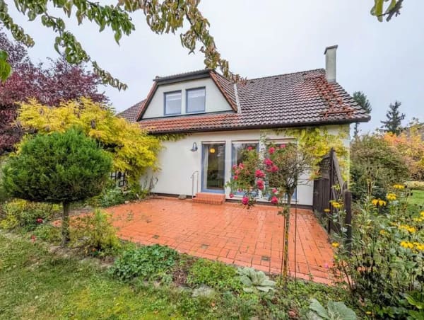 Immobilie in Schenkendöbern - Attraktives Wohnhaus mit herrlichem Grundstück in idyllischer Lage - Bild 1