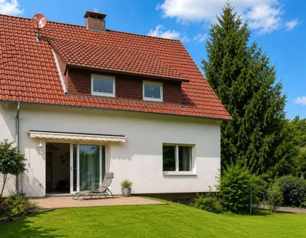 Immobilie in Rietberg - Zweifamilienhaus mit Potenzial in Rietberg
*4315 G - Bild 0