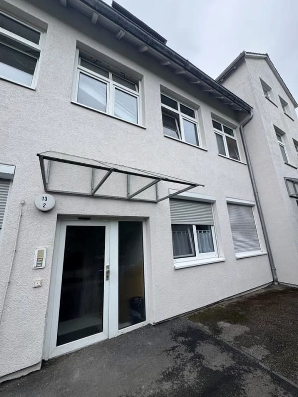 Immobilie in Mögglingen - 3-Zimmer DG-Wohnung inklusive Stellplatz & EBK - provisionsfrei - Bild 0