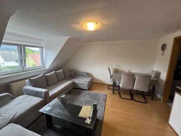 Immobilie in Mögglingen - 3-Zimmer DG-Wohnung inklusive Stellplatz & EBK - provisionsfrei - Bild 2