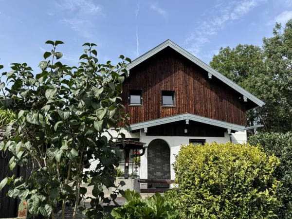 Immobilie in Tacherting - Charmantes Einfamilienhaus mit schönem & gepflegtem Garten in Tacherting - Bild 0