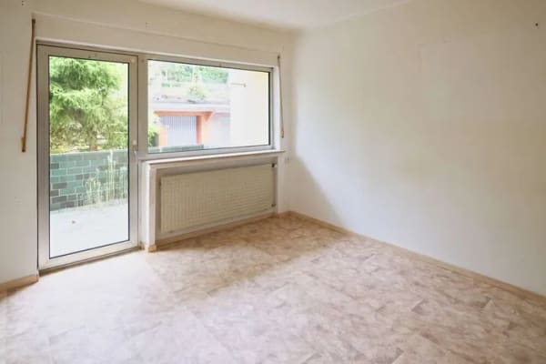 Immobilie in Lahnstein - Solides Reihenmittelhaus mit zwei separaten Wohneinheiten in Höhenlage von Lahnstein-Friedland - Bild 2