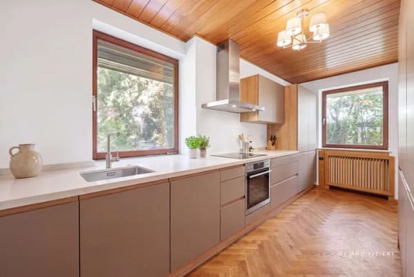 Immobilie in Pullach im Isartal - Potenzial in bester Wohngegend: Einfamilienhaus mit Garten in Pullach - inkl. Sanierungskonzept! - Bild 2