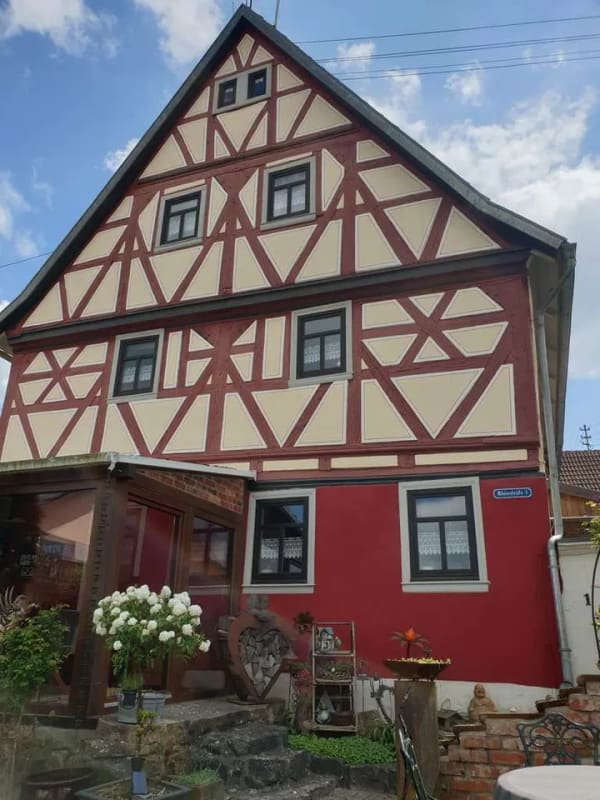 Immobilie in Münnerstadt - Wohnhaus, Einliegerwohnung, Büro, Werkstatt - Bild 0