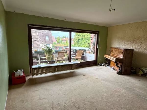 Immobilie in Neu Wulmstorf - Mitten im Zentrum - Viel Platz zum Verwirklichen - Bild 1