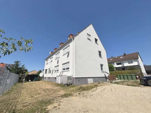Immobilie in Eitensheim - Mehrfamilienhaus - vermietet - mit 6 Wohneinheiten in Eitensheim - Bild 0