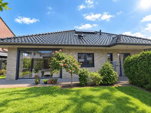Immobilie in Ostbevern - Privates Paradies statt 08/15 – Ihr Einfamilienhaus mit Sauna & Kamin - Bild 0