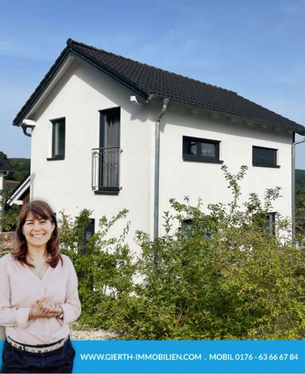Immobilie in Mistelgau - Charmantes Ferienhaus mit zwei Schlafzimmern und Panoramablick direkt an der Therme - Bild 0