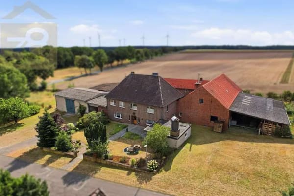 Immobilie in Wittingen - Ehemalige Hofstelle mit Scheunen, Stallungen und 3121m² Grundstück! Meine Immobilie= Mein Partner! - Bild 0