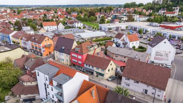 Immobilie in Mengen - Stadthaus mit vielseitigem Potenzial....
Mitten in Mengen! - Bild 3