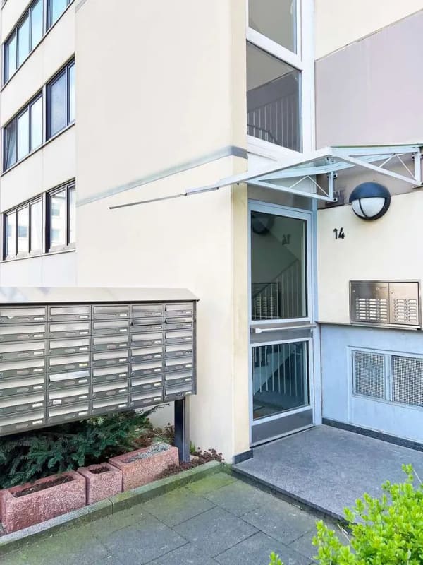 Immobilie in Kerpen - 🏡 Hell. Vermietet. Renditestark. 2-Zim-Wohnung mit ca. 8,3 % Rendite, Keller & Stellplatz in Kerpen - Bild 2