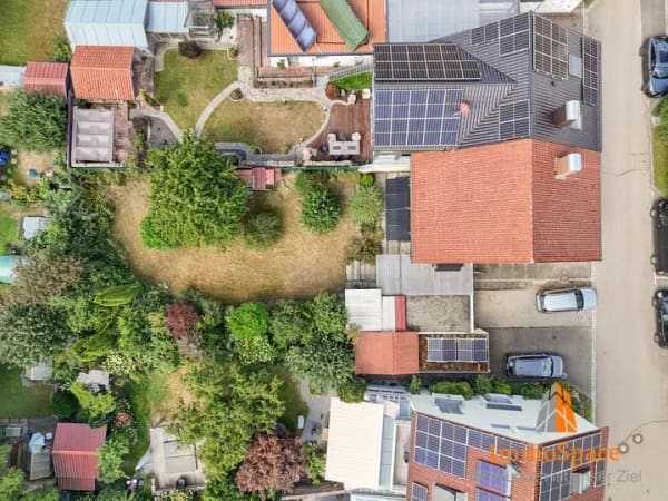 Immobilie in Wertingen - **Charmantes Zuhause mit großem Garten, vielseitigen Nutzungsmöglichkeiten und viel Potenzial!** - Bild 2