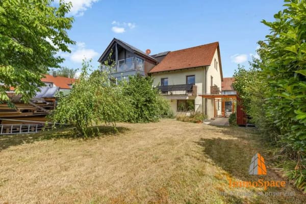 Immobilie in Wertingen - **Charmantes Zuhause mit großem Garten, vielseitigen Nutzungsmöglichkeiten und viel Potenzial!** - Bild 3