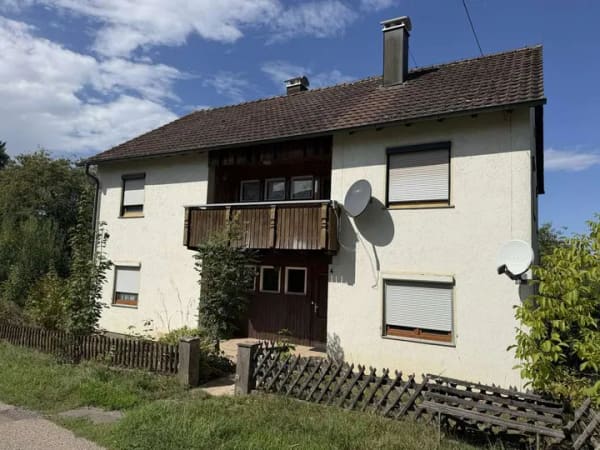 Immobilie in Durlangen - Mach was draus! Zweifamilienhaus in sehr ruhiger naturnaher Lage - Bild 0