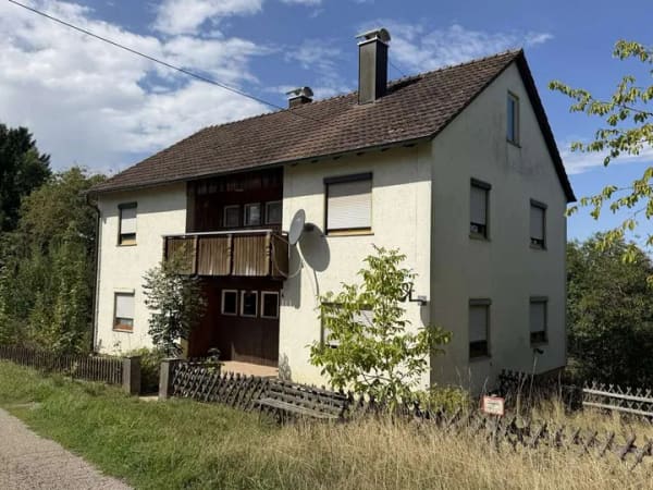 Immobilie in Durlangen - Mach was draus! Zweifamilienhaus in sehr ruhiger naturnaher Lage - Bild 1