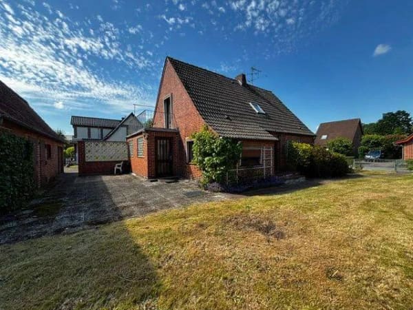 Immobilie in Bälau - +Grundstück mit Potential, EFH + Garagen mit Lager als Altbestand vorhanden+ - Bild 3
