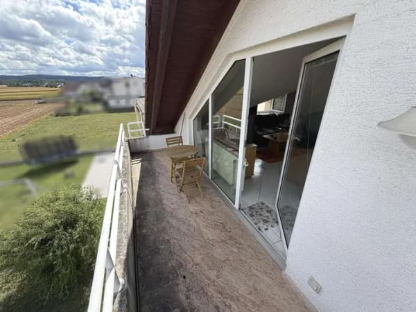 Immobilie in Freigericht - 2-Zimmer-Dachgeschosswohnung mit Balkon und Feldblick in Freigericht-Somborn - Bild 2