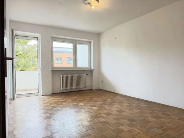 Immobilie in Unterhaching - Leerstehende 2,5-Zimmer-Whg - 1A-Lage in Unterhaching, provisionsfrei & leichter Renovierungsbedarf - Bild 1
