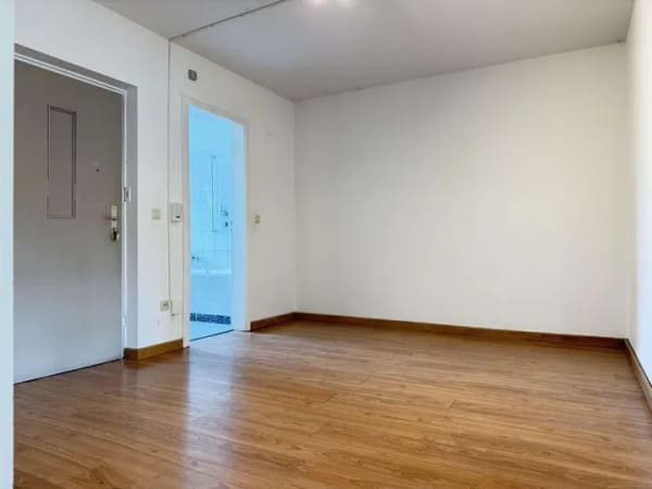 Immobilie in Unterhaching - Leerstehende 2,5-Zimmer-Whg - 1A-Lage in Unterhaching, provisionsfrei & leichter Renovierungsbedarf - Bild 4