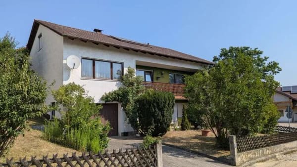 Immobilie in Hebertsfelden - Einfamilienhaus mit Entwicklungspotential - Bild 2