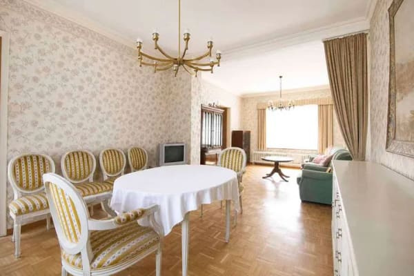Immobilie in Aumühle - Sanierungsbedürftige Altbauvilla mit großem Grundstück und vielseitigem Entwicklungspotenzial - Bild 4
