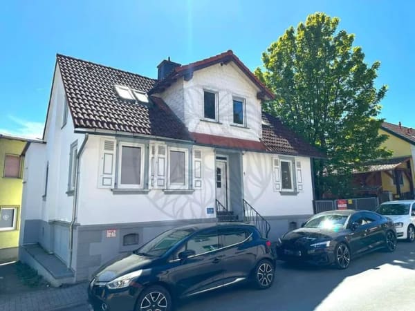 Immobilie in Neu-Anspach - Freistehendes 5-Zi,-Haus mit ca. 110m² Wfl.  auf kleinem Grundstück. - Bild 1