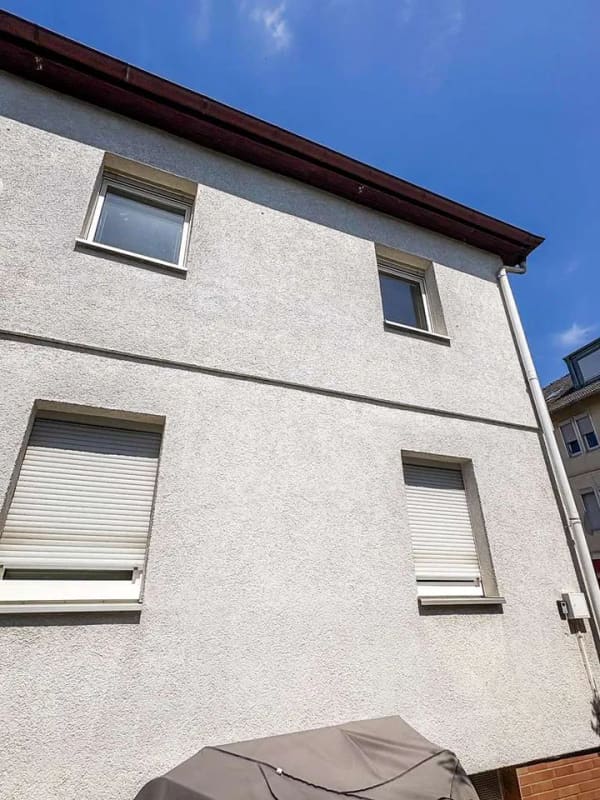 Immobilie in Coburg - Zwei Wohnungen unter einem Dach - mit Garage und kleinem Garten zentral in Coburg - Bild 2