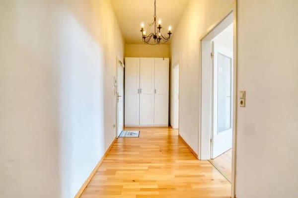 Immobilie in Erolzheim - Romantische Schloßwohnung mit atemberaubendem Fernblick - Bild 2