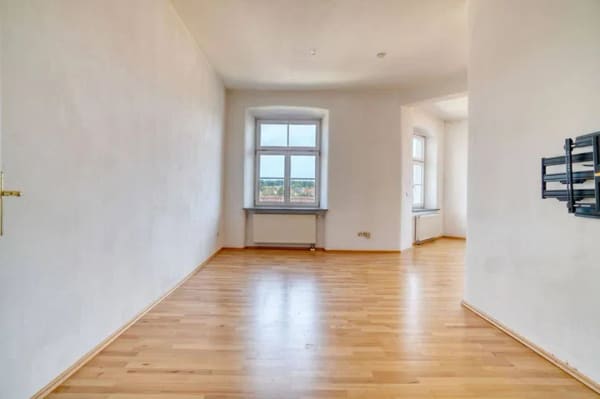 Immobilie in Erolzheim - Romantische Schloßwohnung mit atemberaubendem Fernblick - Bild 3