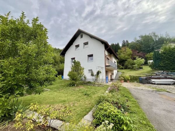 Immobilie in Freyung - Renovierungsbedürftiges Einfamilienhaus bei 94078 Freyung - Bild 1