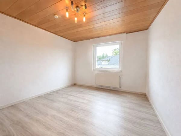Immobilie in Diepholz - Großzügig wohnen, zentral investieren: Vermietete 4-Zimmer-Wohnung in Diepholz. - Bild 4