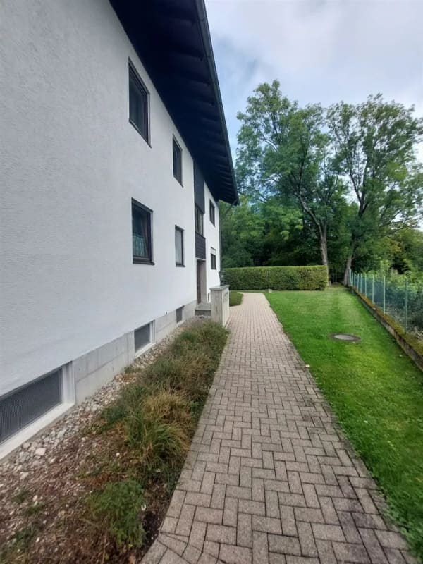Immobilie in Bad Aibling - Bad Aibling: Vermietetes 1 Zimmer-Apartment zur Kapitalanlage in ruhiger Stadtlage - Bild 2