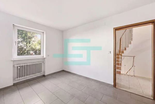 Immobilie in Neufahrn bei Freising - Familienfreundliches Reihenmittelhaus mit 175 m²  Wohn- und Nutzfläche, Garten, Balkon & Garage - Bild 2