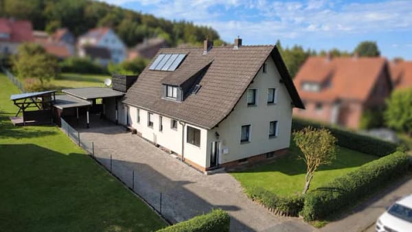 Immobilie in Hahausen - Reizvolles Einfamilienhaus mit sanierter Einliegerwohnung und sonnigem Grundstück in ruhiger Lage - Bild 3