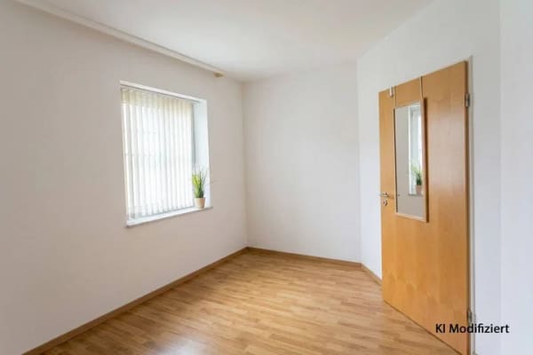 Immobilie in Kirchham - Gepflegte 2-Zimmer-Wohnung mit Balkon & Garage im Bäderdreieck - Ideal als Kapitalanlage - Bild 2