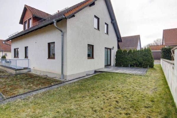 Immobilie in Pößneck - EFH Haus Einfamilienhaus in ruhiger Lage | Garten | Garage | Kamin | Keller | Küche EBK  - Bild 3