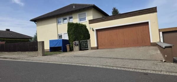 Immobilie in Neustadt an der Aisch - Renoviertes, großes Zweifamilienhaus in bevorzugter ruhiger Lage in Neustadt/Aisch - Bild 3