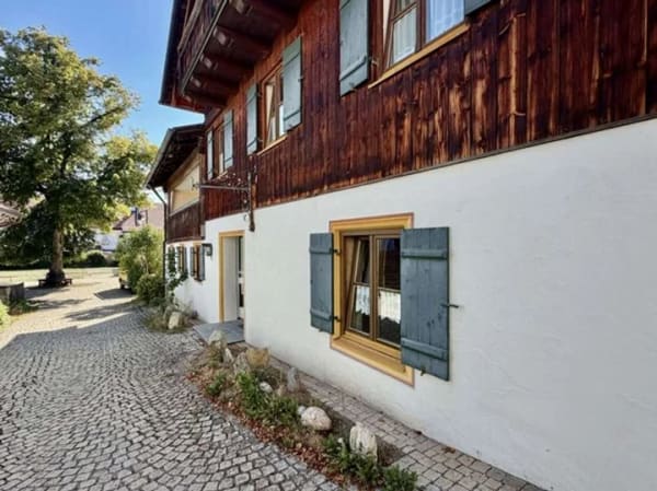 Immobilie in Bad Bayersoien - Bad Bayersoien: historisches Wohn- Geschäftshaus mit viel Charme und Potenzial - Bild 2