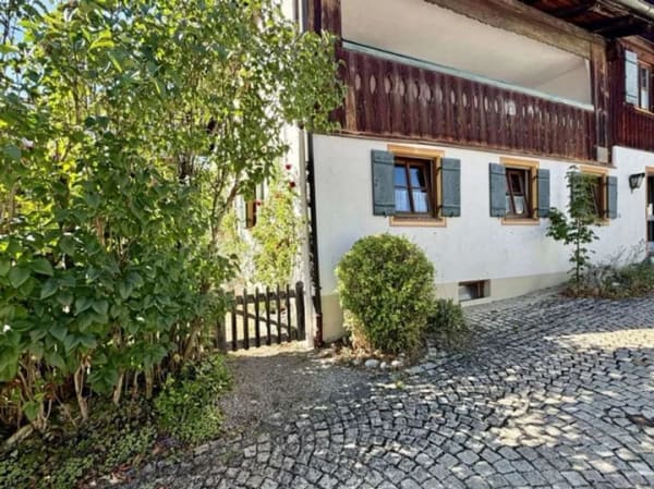 Immobilie in Bad Bayersoien - Bad Bayersoien: historisches Wohn- Geschäftshaus mit viel Charme und Potenzial - Bild 3