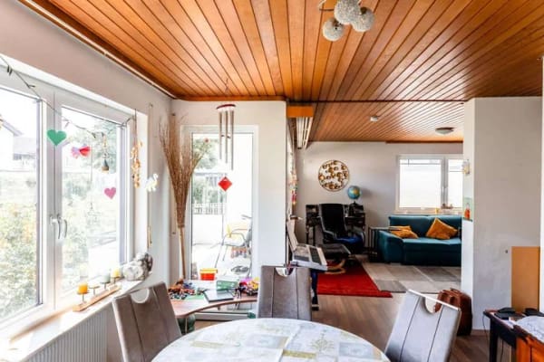 Immobilie in Gärtringen - Modernisierte 4-Zimmer-Wohnung mit Hauscharakter, zusätzlichem Arbeitszimmer, Garten und Garage - Bild 4