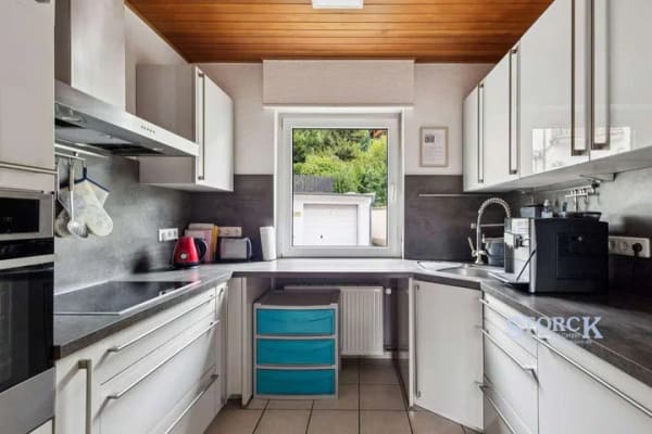 Immobilie in Rodalben - Ruhige Lage, moderne Technik: Einfamilienhaus mit Fernblick auf dem Rodalber Lohn - Bild 3
