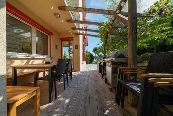 Immobilie in Ederheim - Exklusives Einfamilienhaus mit herrlichem Ausblick, idyllischem Garten, Doppelgarage und Sauna - Bild 2