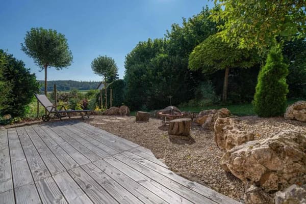 Immobilie in Ederheim - Exklusives Einfamilienhaus mit herrlichem Ausblick, idyllischem Garten, Doppelgarage und Sauna - Bild 3