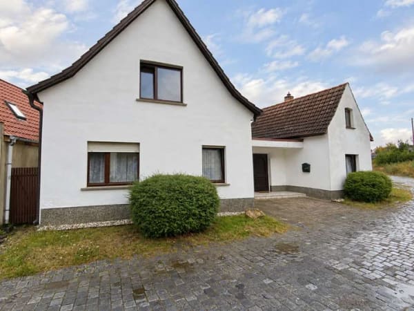 Immobilie in Hergisdorf - Großzügiges Einfamilienhaus mit Garage und vielseitiger Raumaufteilung - Bild 0