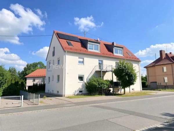 Immobilie in Türkheim - Lichtdurchflutete Dachgeschoss-Traumwohnung in modernisiertem Mehrfamilienhaus in Türkheim - Bild 1