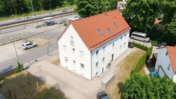 Immobilie in Türkheim - Lichtdurchflutete Dachgeschoss-Traumwohnung in modernisiertem Mehrfamilienhaus in Türkheim - Bild 2