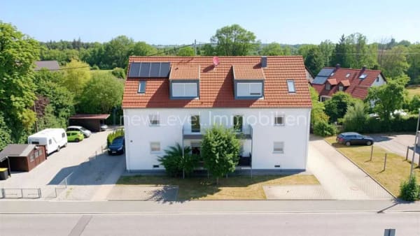 Immobilie in Türkheim - Lichtdurchflutete Dachgeschoss-Traumwohnung in modernisiertem Mehrfamilienhaus in Türkheim - Bild 3