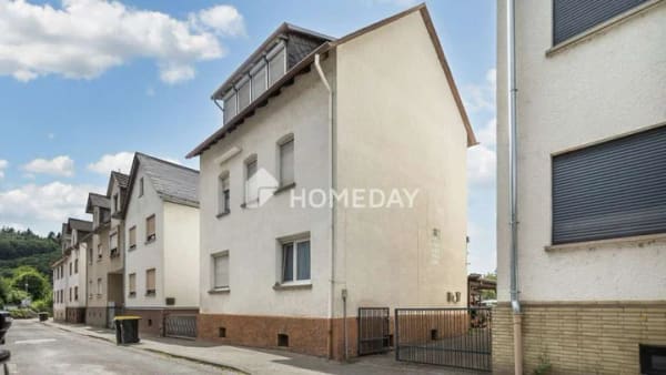 Immobilie in Aßlar - Eigennutzung & Rendite vereint: Zwei charaktervolle Häuser mit Potenzial, Garten, Innenhof in Aßlar - Bild 0